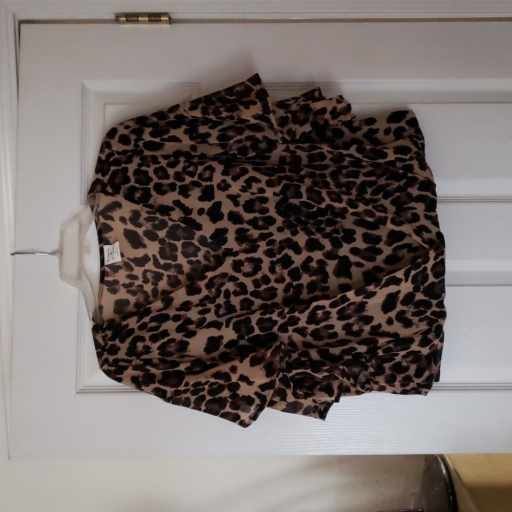 Flowy Leopard Top
